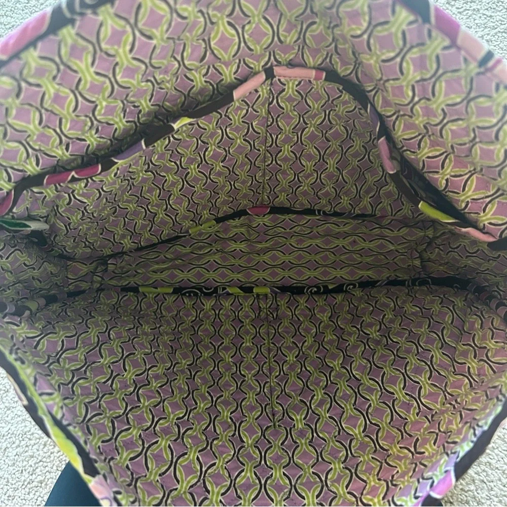 VERA BRADLEY Crossbody‎ Messenger Bag in Purple Punch